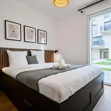 In A New With Parking * Mouvaux